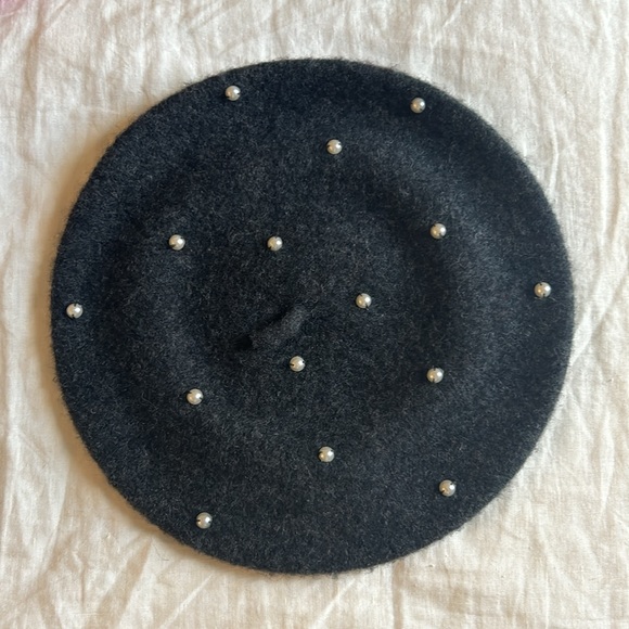 Wool Berets - Set of 3 - Picture 4 of 7